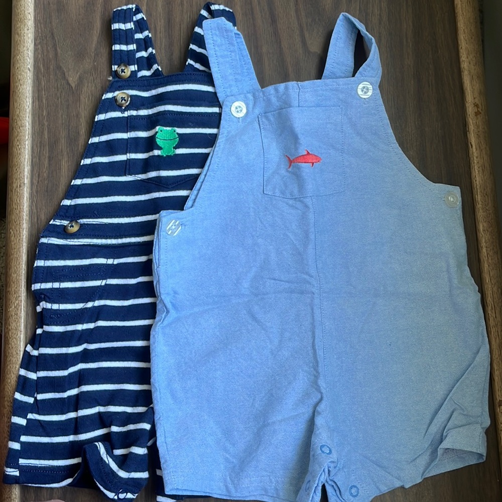 Crown & Ivy Shortall Bundle NWOT. Never worn.